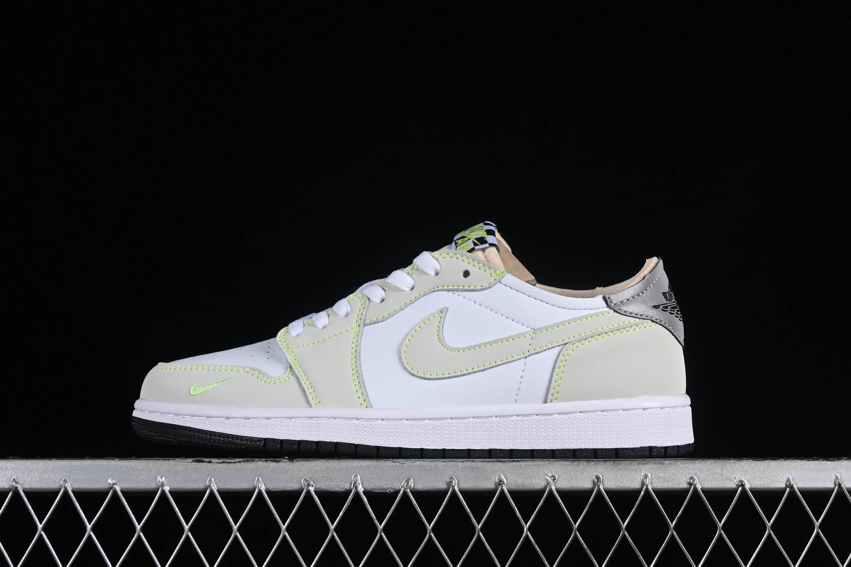 All categories Air Jordan Jordan series basketball shoes Air Jordan 1 Low Z version Air Jordan 1 Low OG AJ1 Joe 1 apple green color low-top basketball shoes DM7837-103